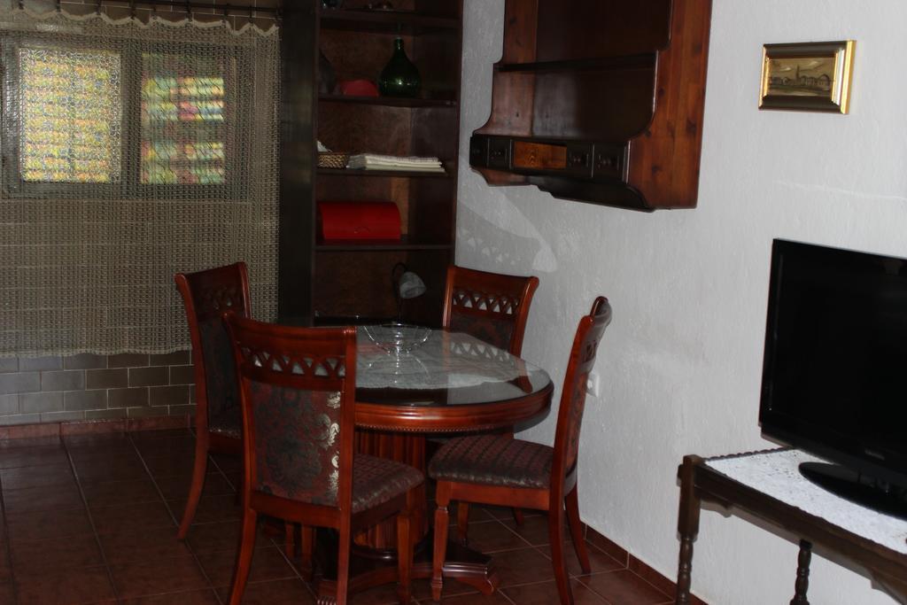Apartments Mijuskovic Долни Морин Екстериор снимка