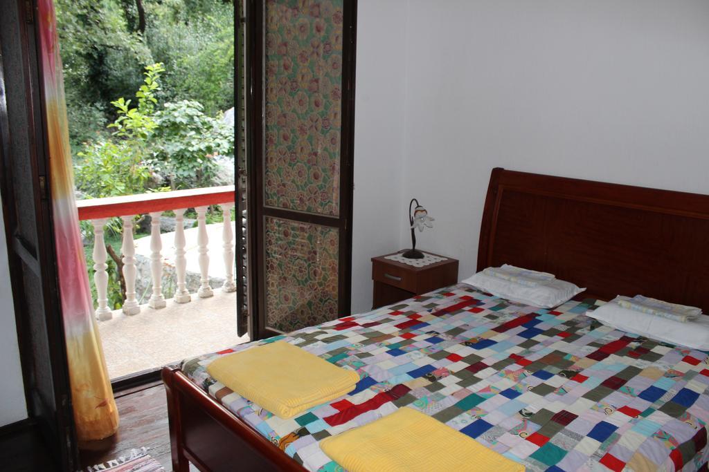 Apartments Mijuskovic Долни Морин Екстериор снимка