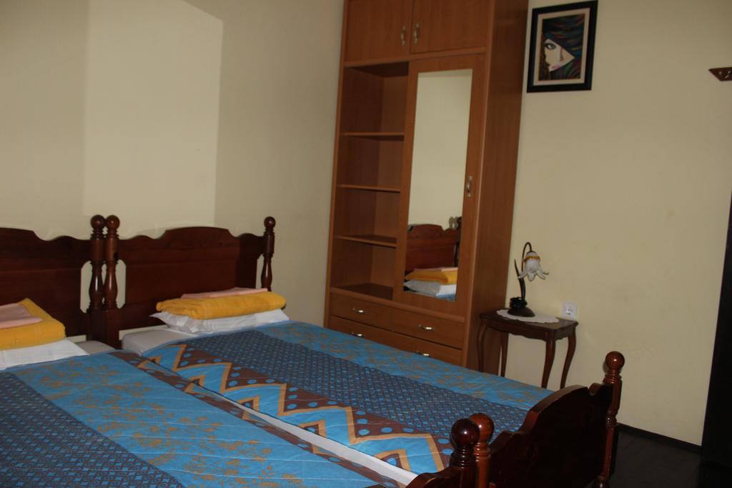 Apartments Mijuskovic Долни Морин Екстериор снимка